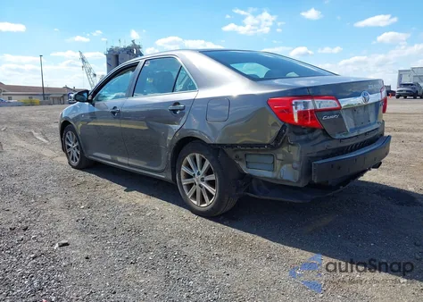 2012 Toyota Camry Xle z USA, uszkodzony, nr VIN 4T4BF1FK6CR206718